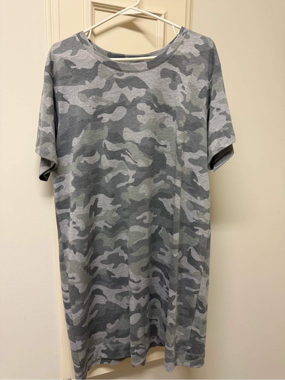 Gray Camo Short Sleeve Tshirt dress - Picture 4 of 4